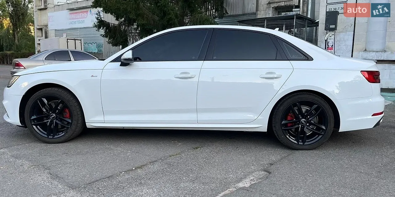 Audi A4 2016 photo 5