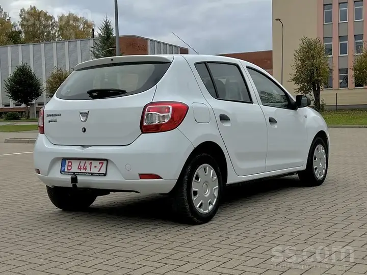 Dacia Sandero 2014 photo 4