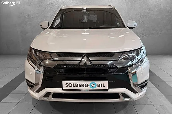 Mitsubishi Outlander 2020 photo 2