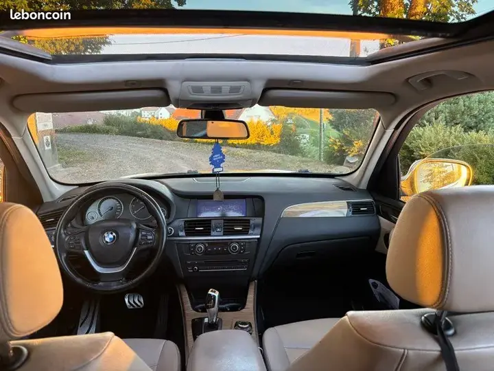 BMW X3 2011 photo 2