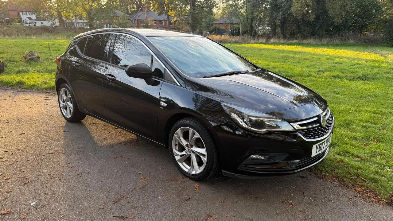Vauxhall Astra 2017 photo 3