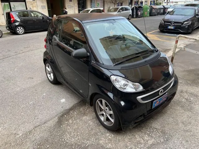 Smart Fortwo 2011 photo 3