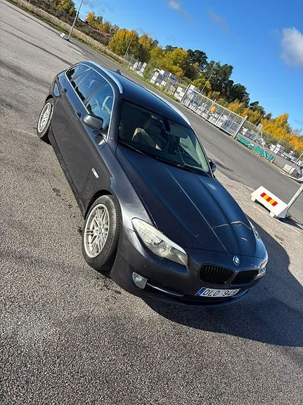 BMW 520D 2011 photo 2