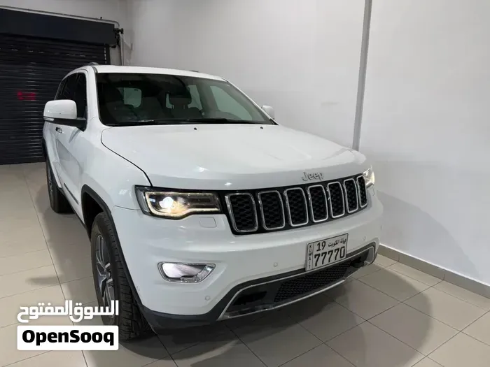 Jeep Grand Cherokee 2021 photo 4