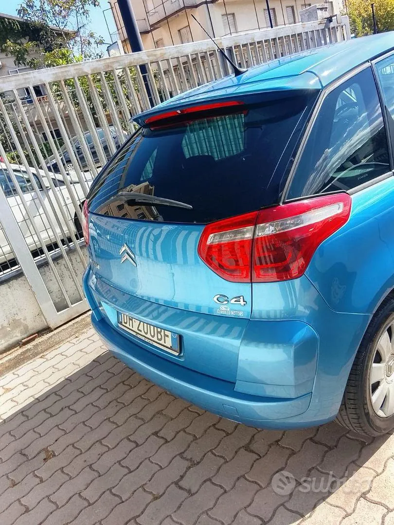 Citroen C4 2007 photo 2