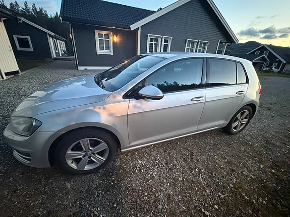 Volkswagen Golf 2014 photo 2