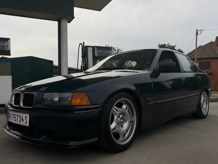 BMW 318I 1996 photo 3