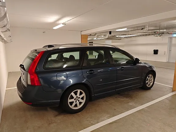 Volvo V50 2012 photo 2