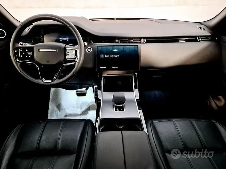 Land Rover Range Rover Evoque 2024 photo 4