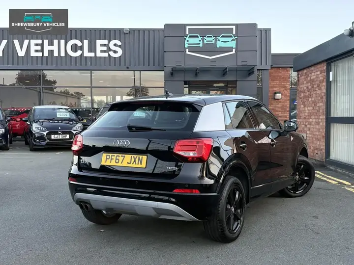 Audi Q2 2017 photo 2