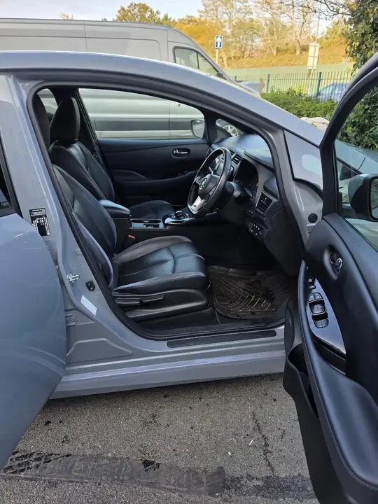 Nissan Leaf 2021 photo 4