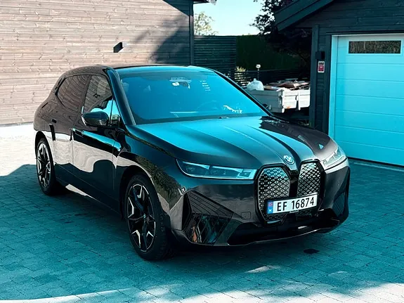 BMW Ix 2023 photo 3