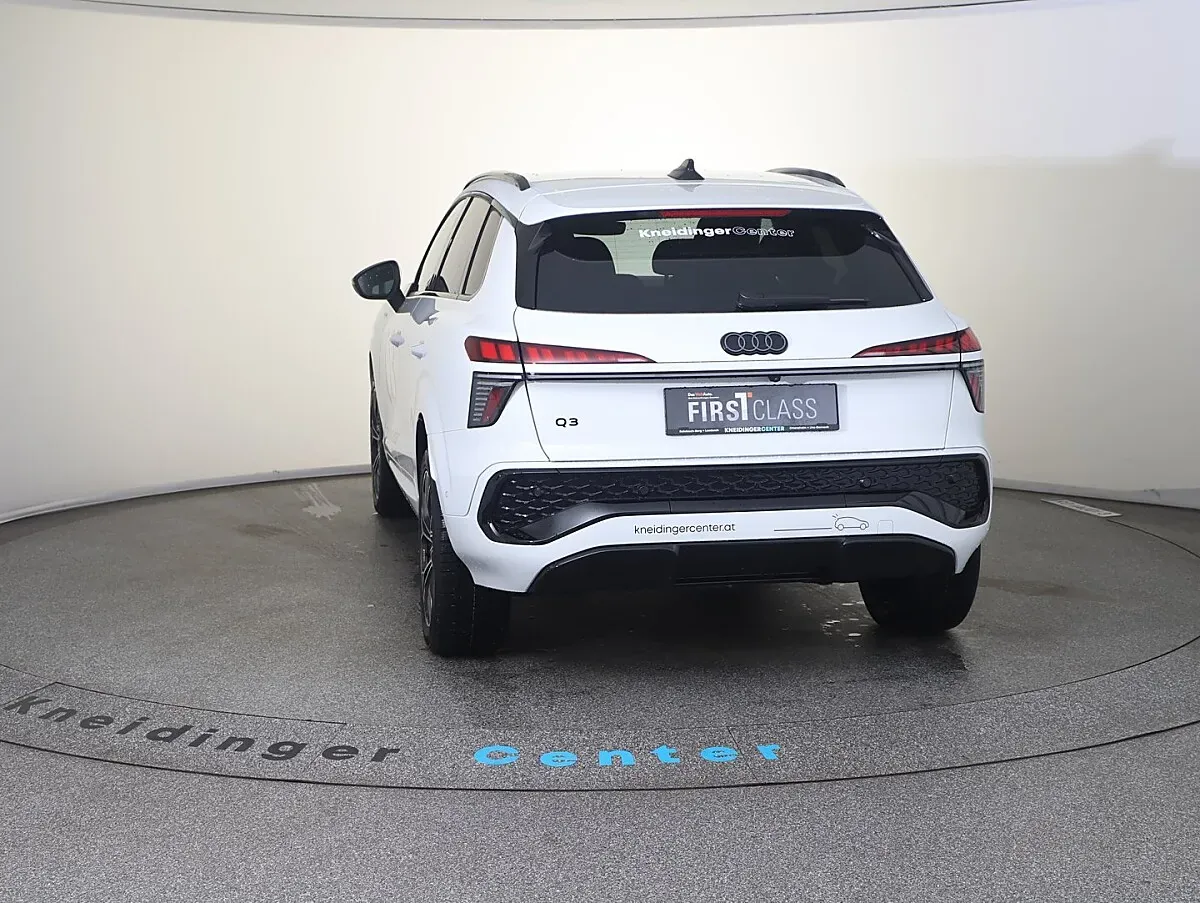 Audi Q3 2026 photo 3