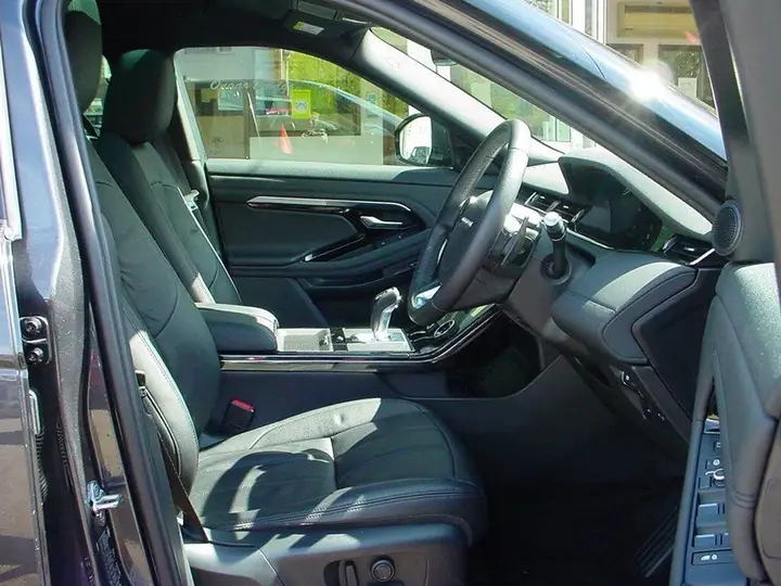 Land Rover Range Rover Evoque 2021 photo 4