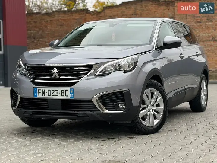 Peugeot 5008 2020 photo 2