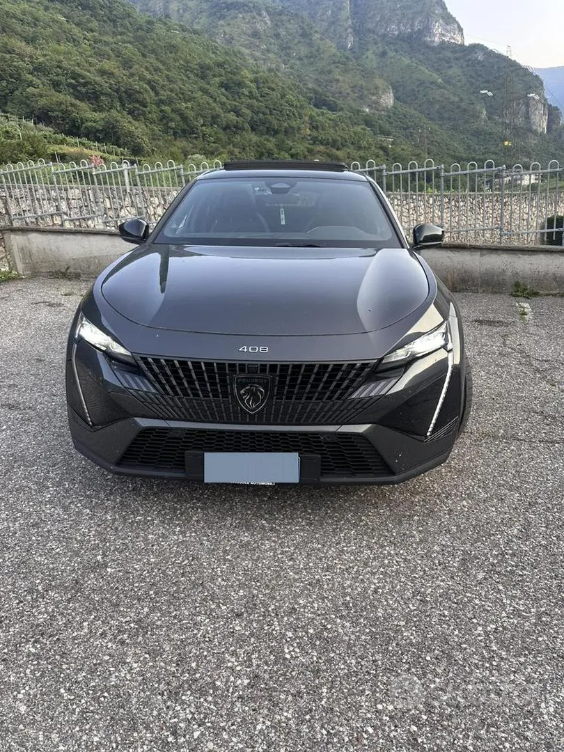 Peugeot 408
