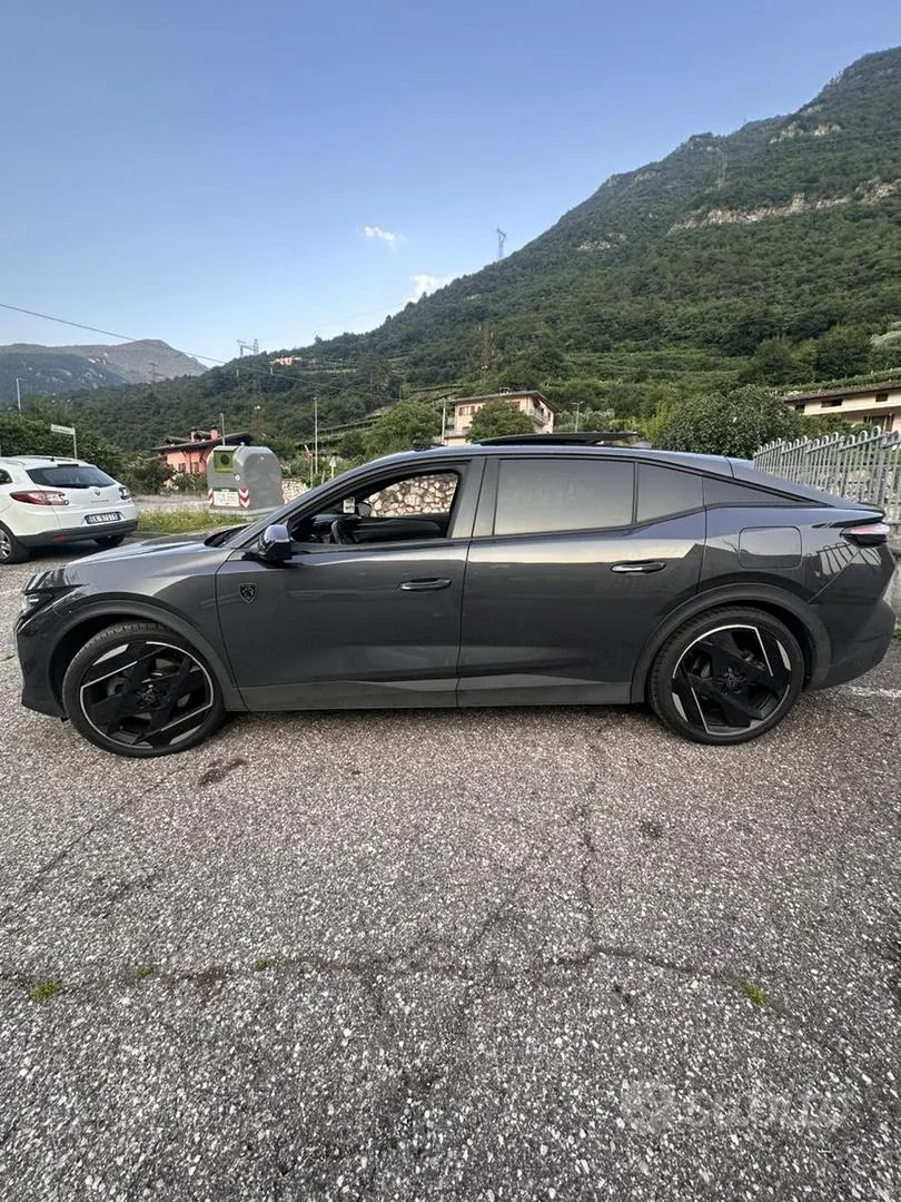 Peugeot 408 2023 photo 2