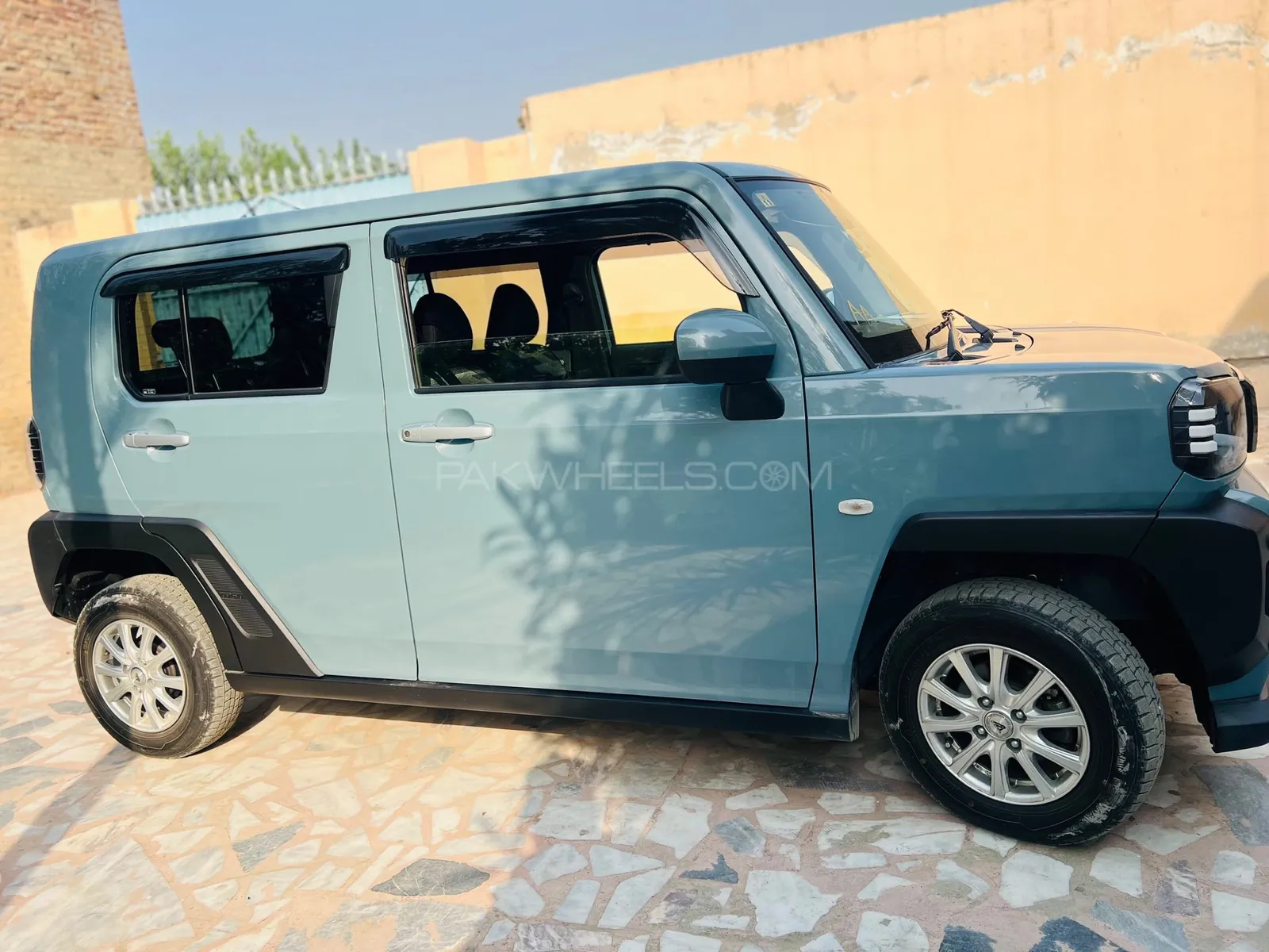 Daihatsu Taft