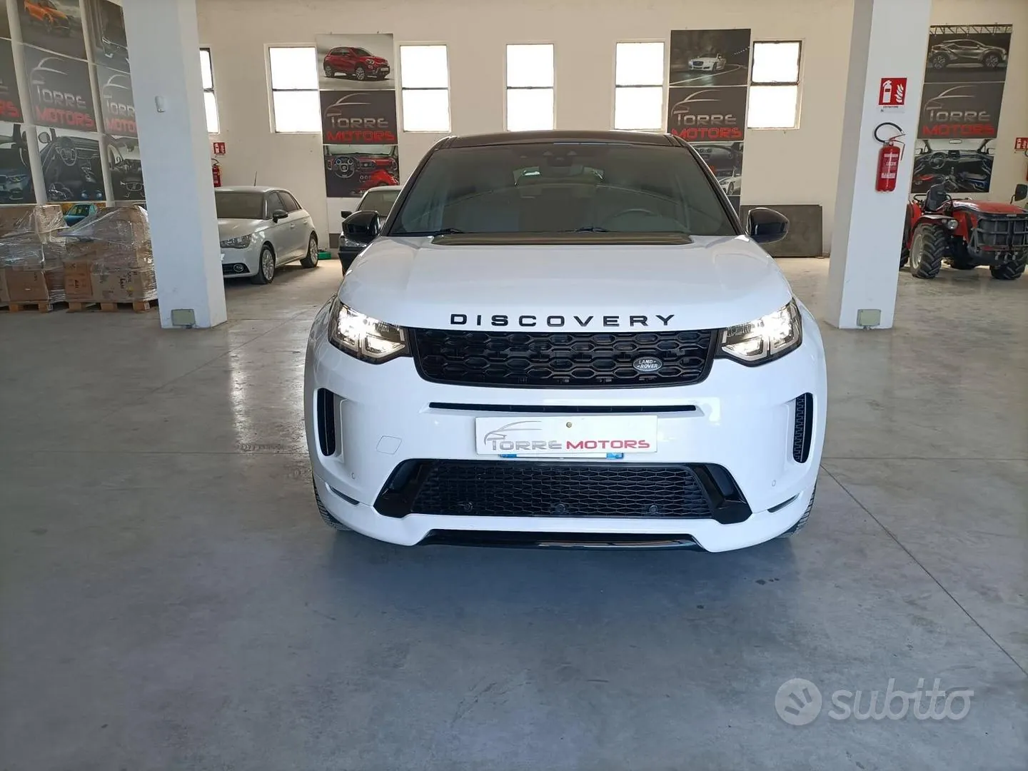 Land Rover Discovery Sport 2019 photo 2