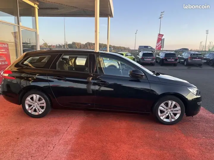 Peugeot 308 2017 photo 4