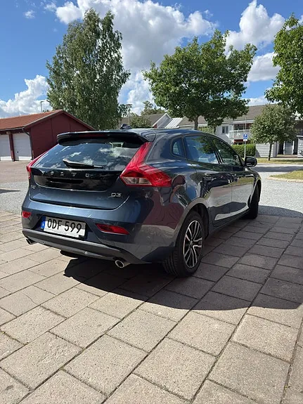 Volvo V40 2017 photo 2