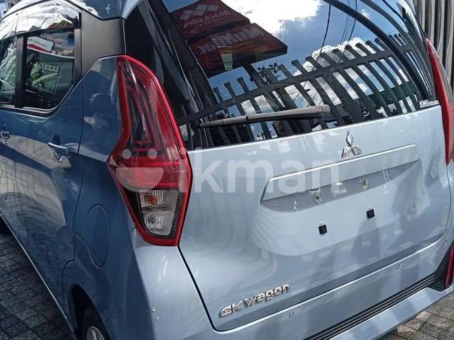 Mitsubishi Ek Wagon 2024 photo 4