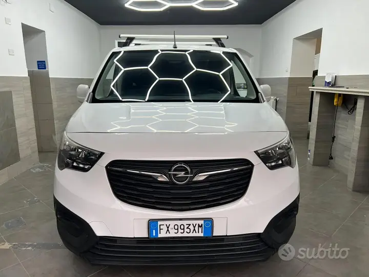 Opel Combo 2019 photo 2