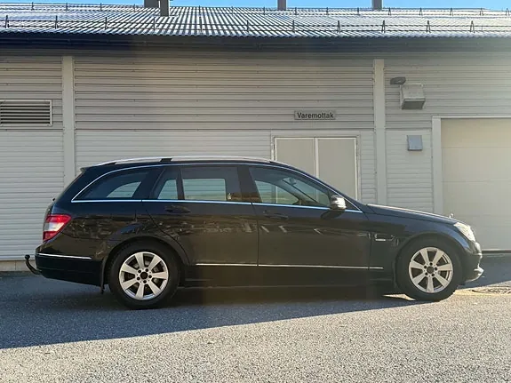 Mercedes-Benz C180 2009 photo 2