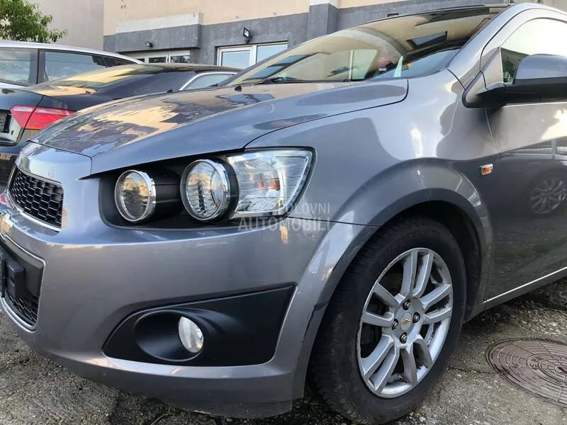 Chevrolet Aveo 2011 photo 4