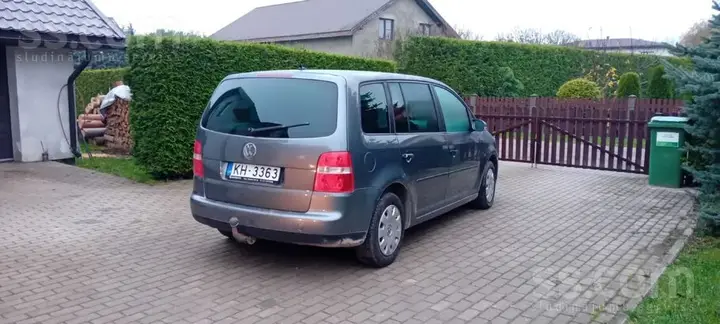 Volkswagen Touran 2005 photo 3