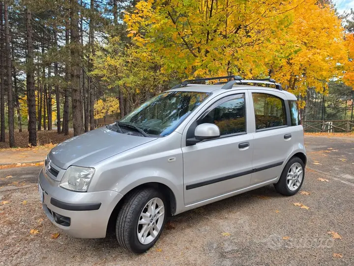 Fiat Panda 2010 photo 2