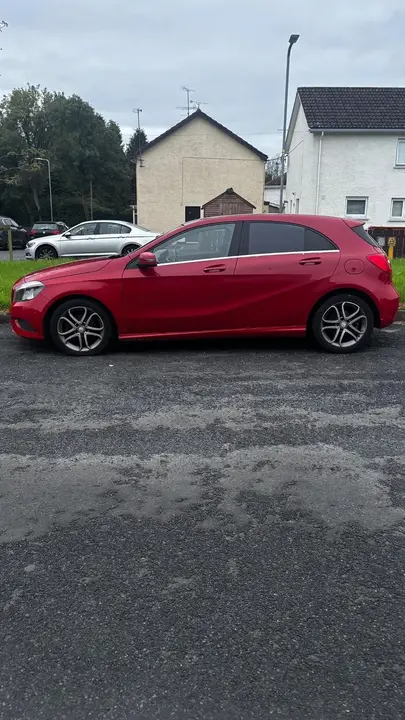 Mercedes-Benz A-Class 2013 photo 2