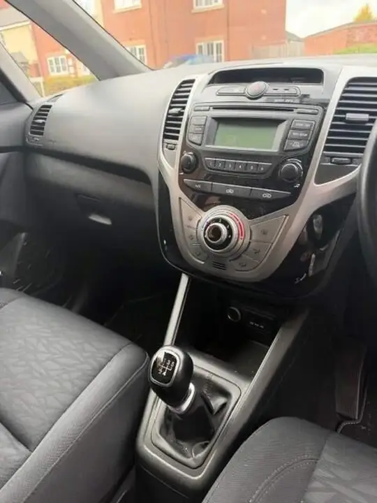 Hyundai Ix20 2013 photo 4