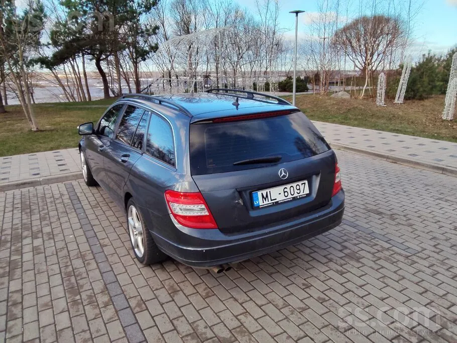 Mercedes-Benz C220 2007 photo 3