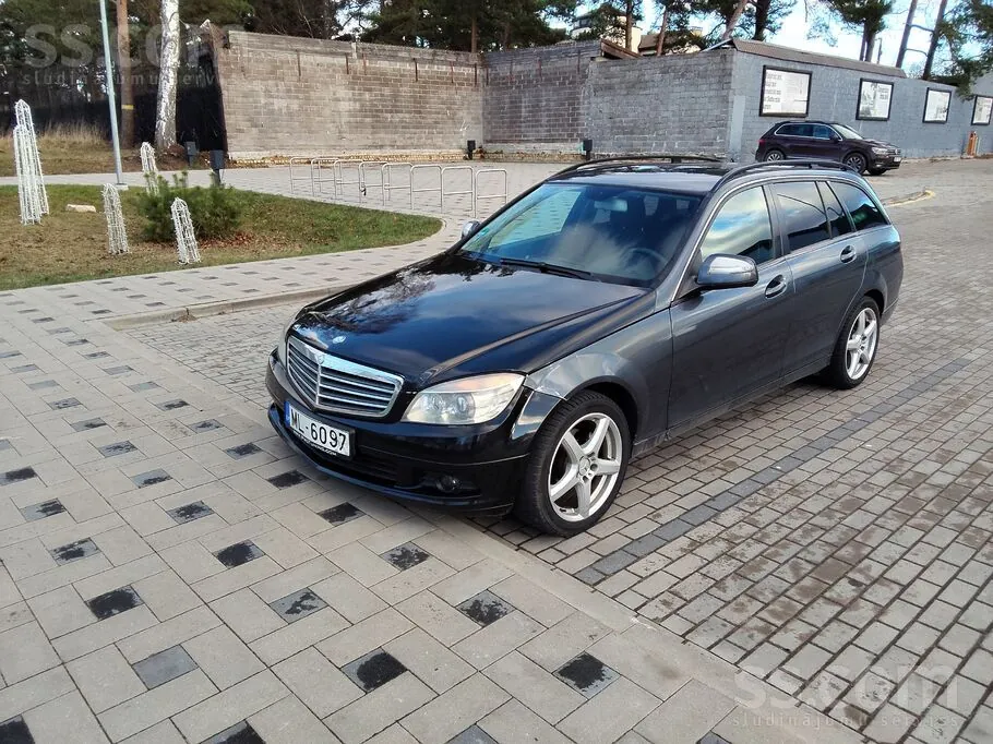 Mercedes-Benz C220 2007 photo 4