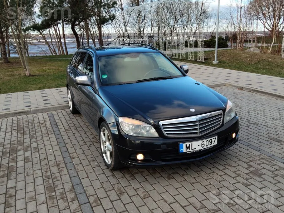 Mercedes-Benz C220 2007 photo 2