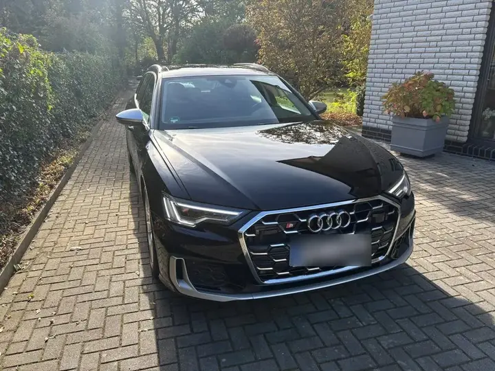 Audi S6 Avant