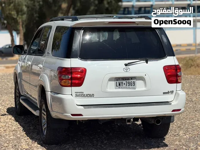 Toyota Sequoia 2004 photo 4