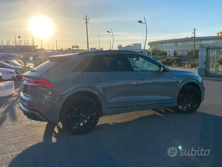 Audi Q8 2023 photo 4