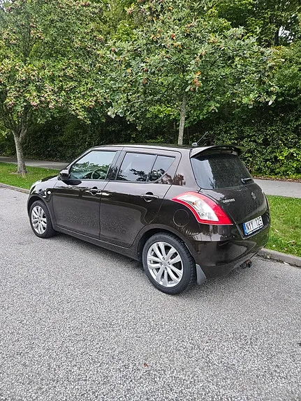 Suzuki Swift 2014 photo 2