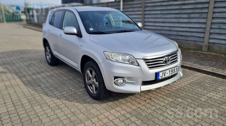 Toyota Rav4 2013 photo 3