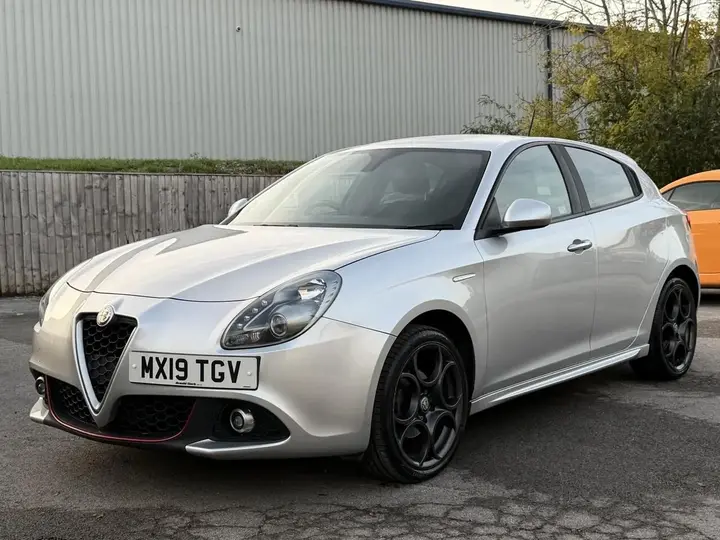 Alfa Romeo Giulietta 2019 photo 2