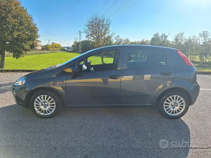 Fiat Punto 2017 photo 2