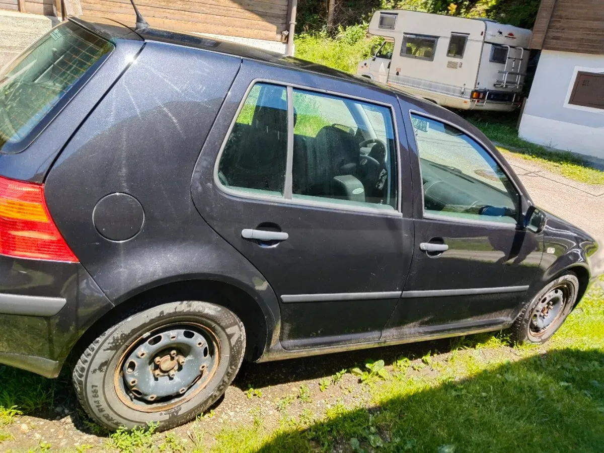 Volkswagen Golf 4 2001 photo 2