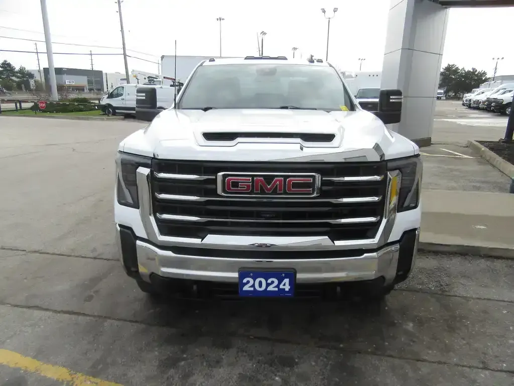 GMC Sierra 2500Hd 2024 photo 3