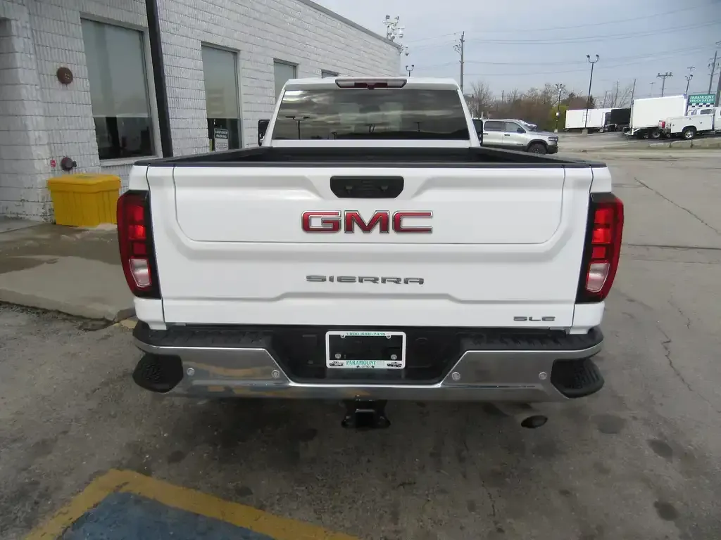 GMC Sierra 2500Hd 2024 photo 2