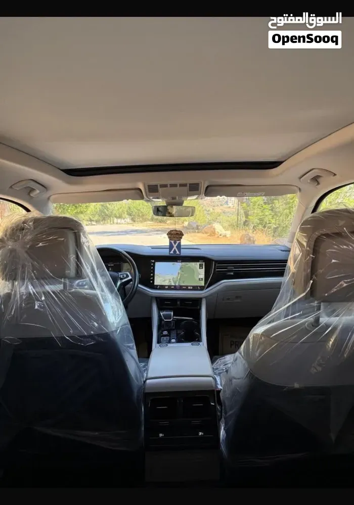 Volkswagen Touareg 2019 photo 2