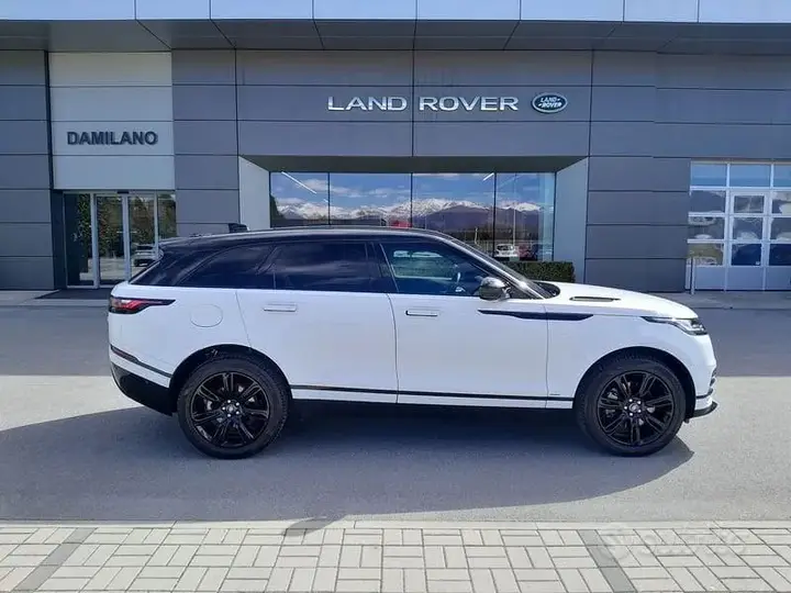 Land Rover Range Rover Velar 2022 photo 5