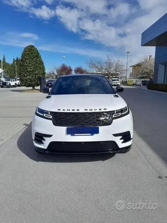Land Rover Range Rover Velar 2022 photo 2