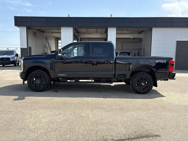 Ford F350 2026 photo 4